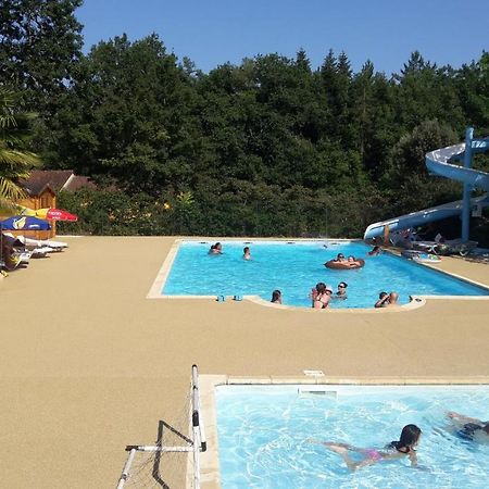 Hotel Camping Au Bois Dormant à Chauffour-sur-Vell Extérieur photo