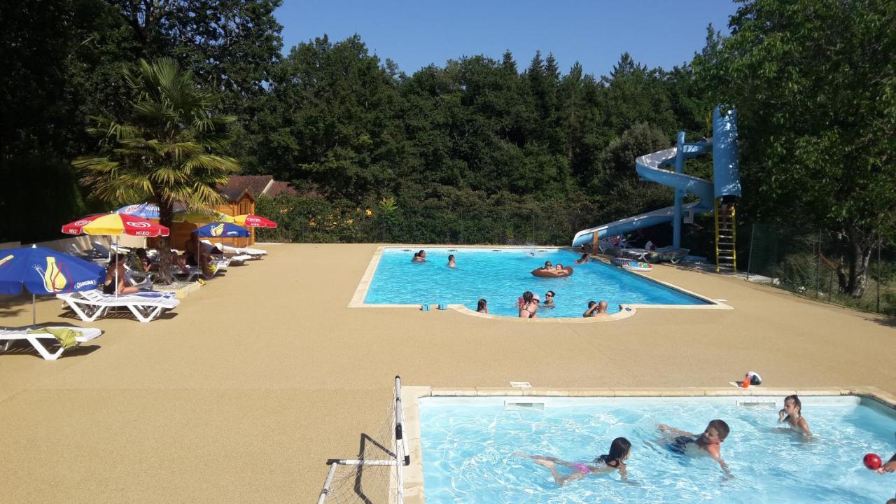 Hotel Camping Au Bois Dormant à Chauffour-sur-Vell Extérieur photo