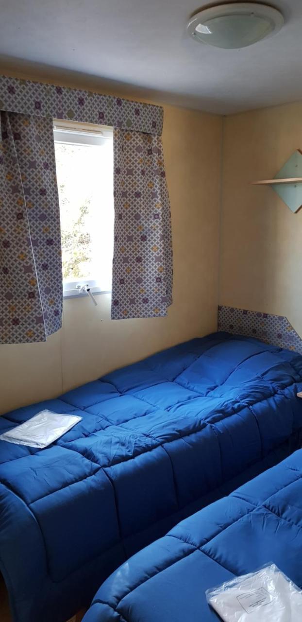 Hotel Camping Au Bois Dormant à Chauffour-sur-Vell Extérieur photo